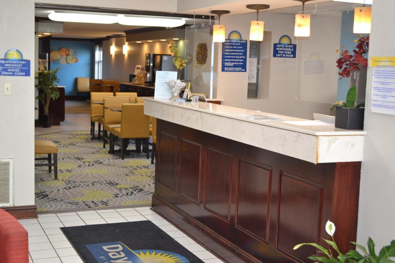 Days Inn By Wyndham High Point/Archdale Εξωτερικό φωτογραφία