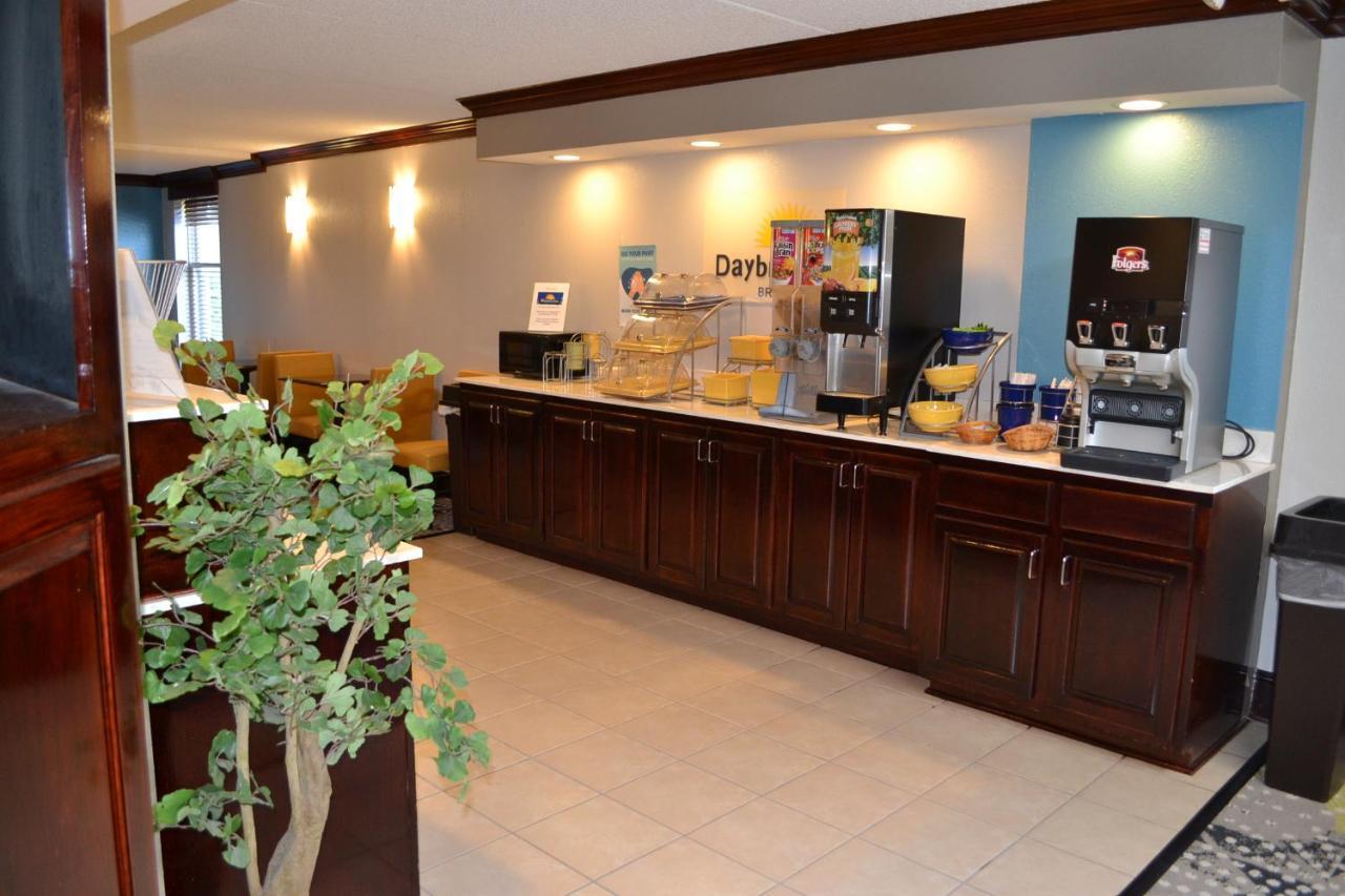 Days Inn By Wyndham High Point/Archdale Εξωτερικό φωτογραφία