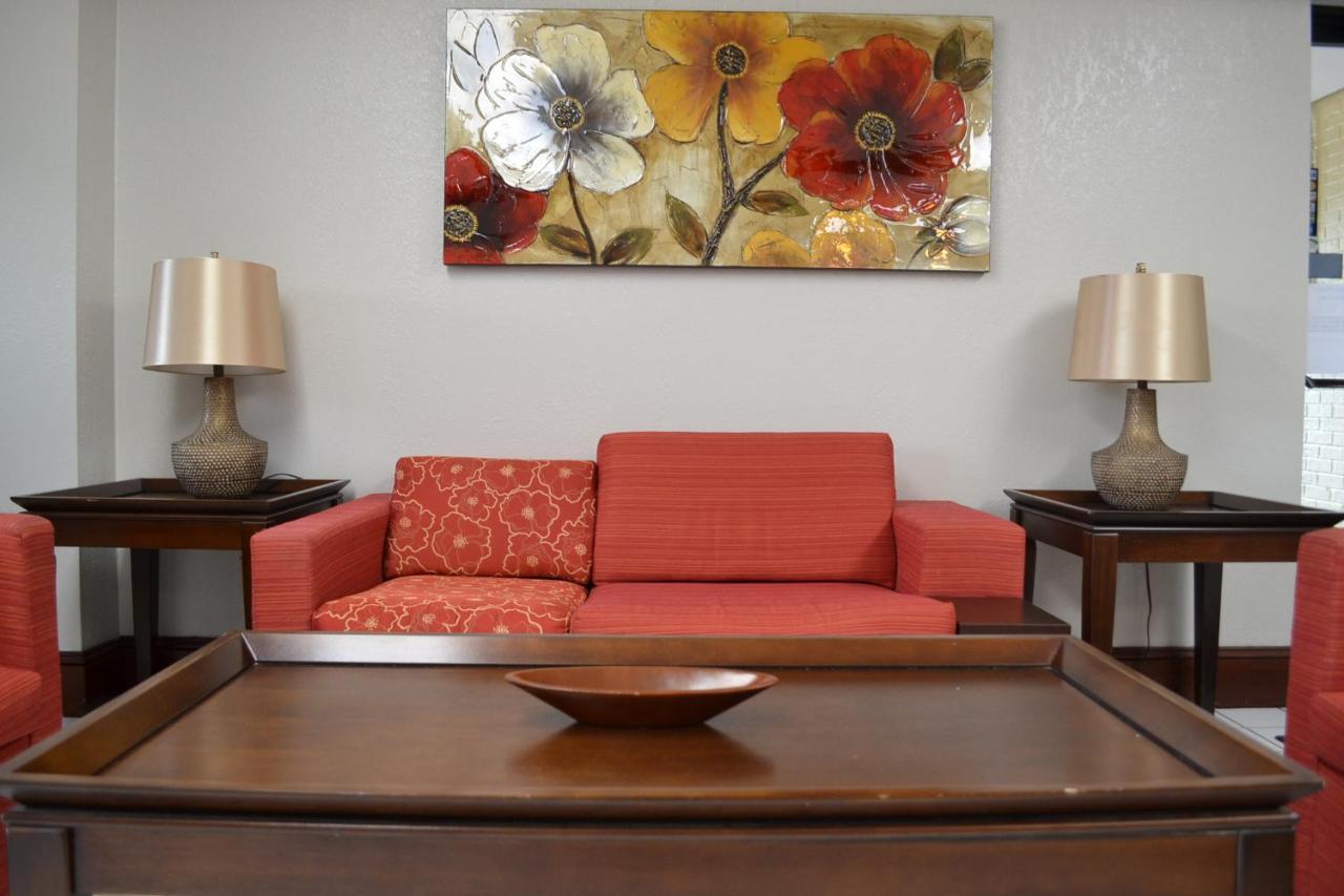 Days Inn By Wyndham High Point/Archdale Εξωτερικό φωτογραφία