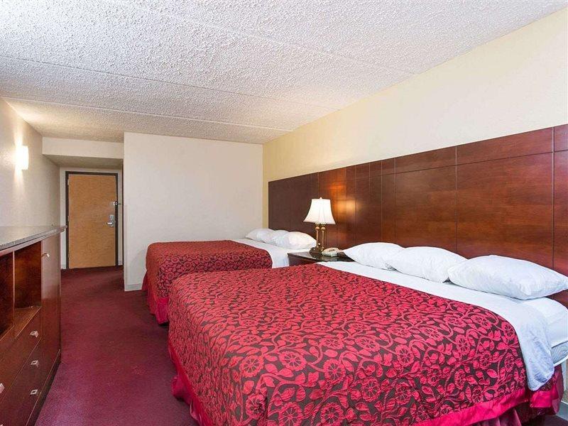 Days Inn By Wyndham High Point/Archdale Εξωτερικό φωτογραφία
