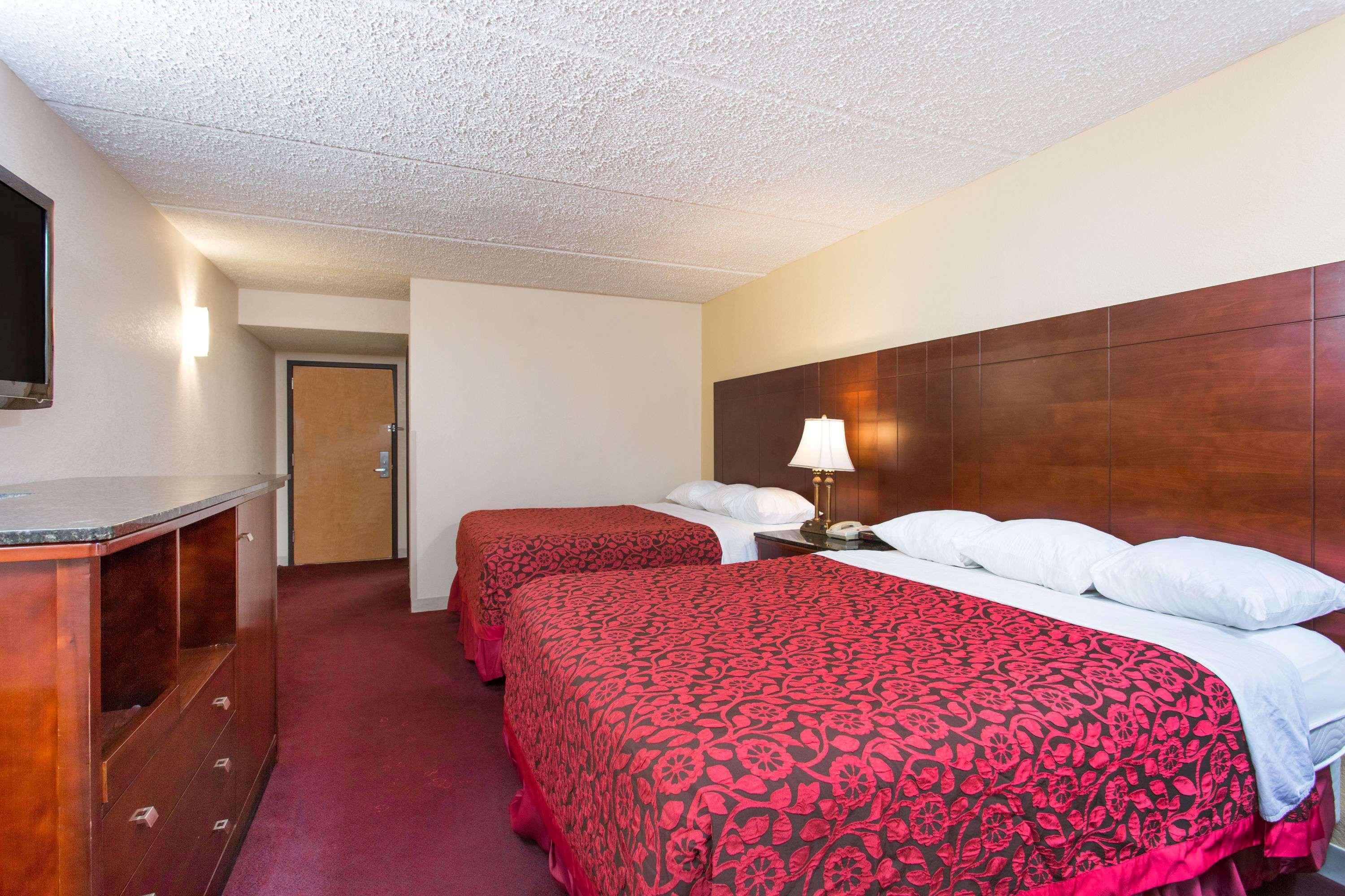 Days Inn By Wyndham High Point/Archdale Εξωτερικό φωτογραφία