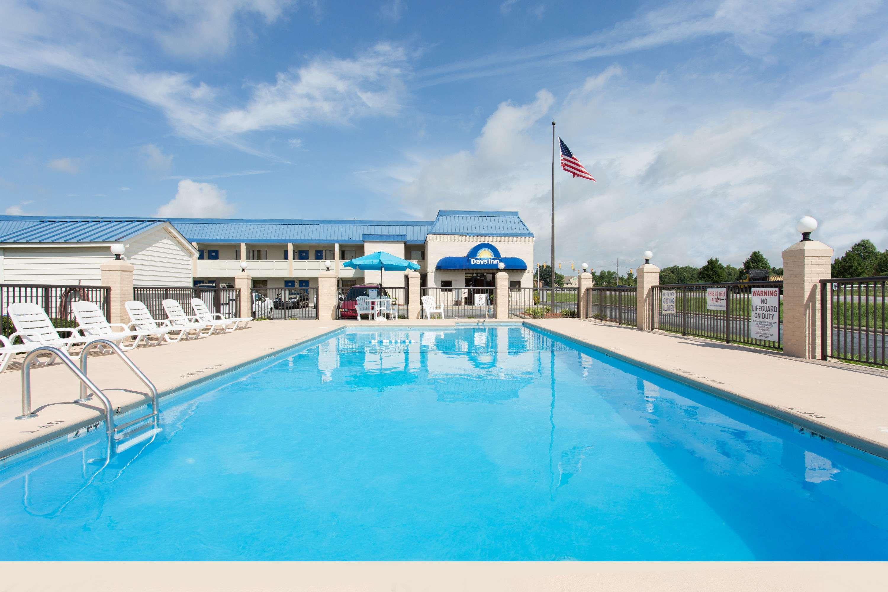 Days Inn By Wyndham High Point/Archdale Εξωτερικό φωτογραφία